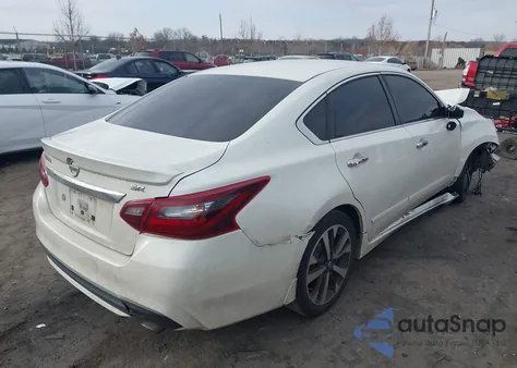 2017 Nissan Altima 2.5 Sr из США, поврежденный, VIN 1N4AL3AP3HN304632